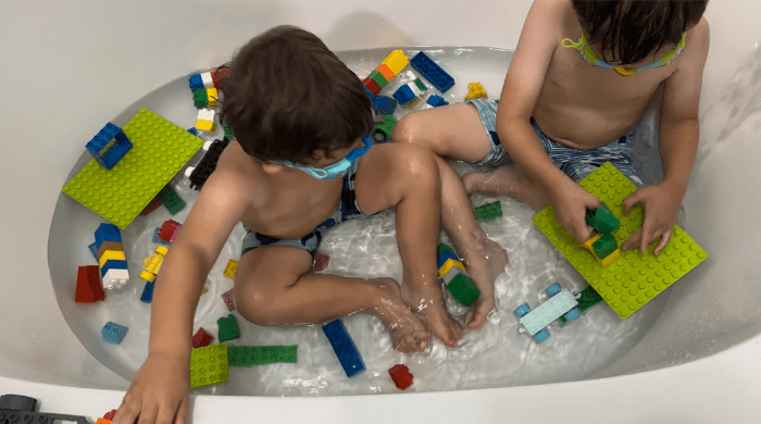 fun lego bath activity for preschoolers